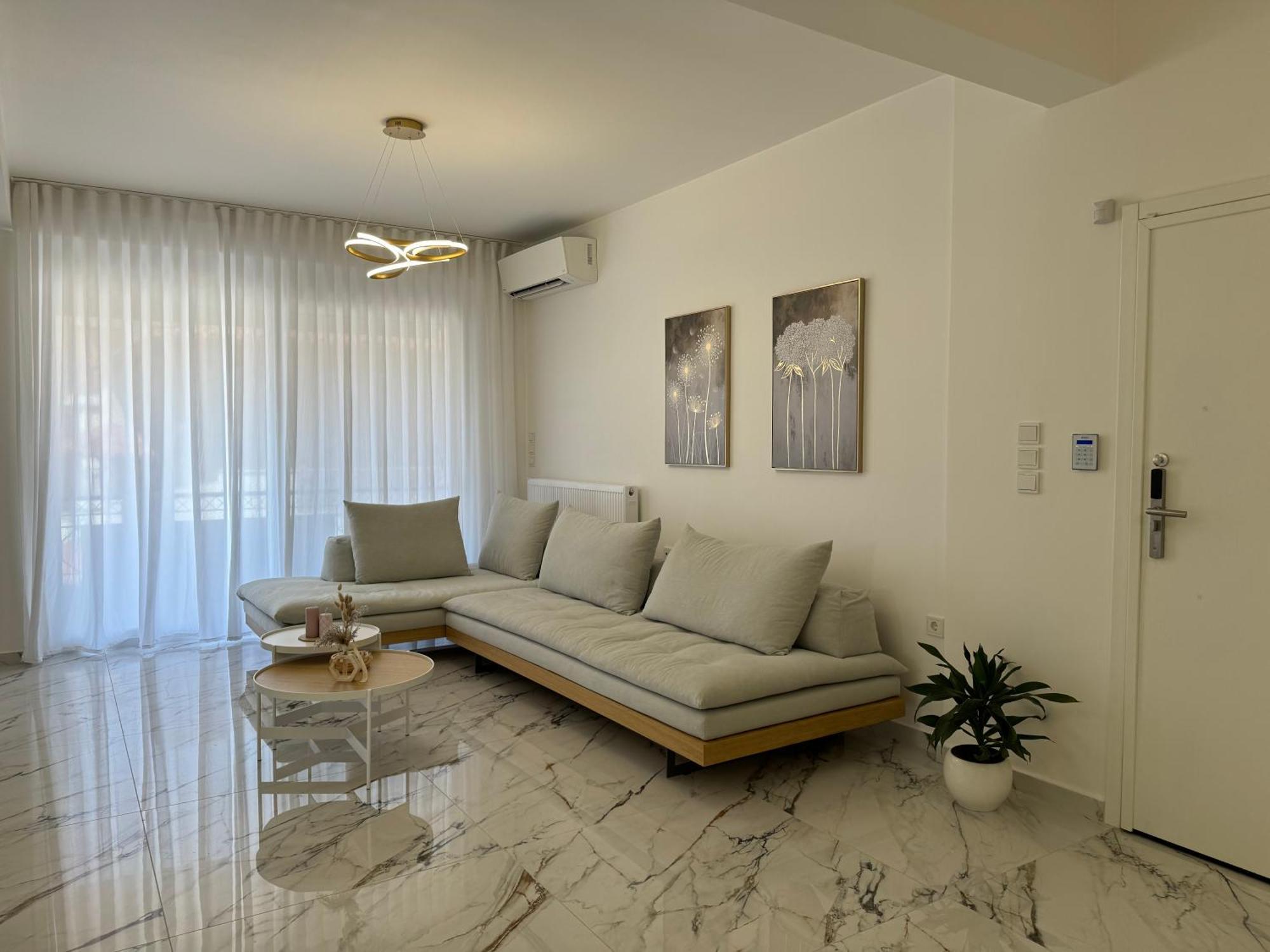 Madi Luxury Stay Patra Εξωτερικό φωτογραφία