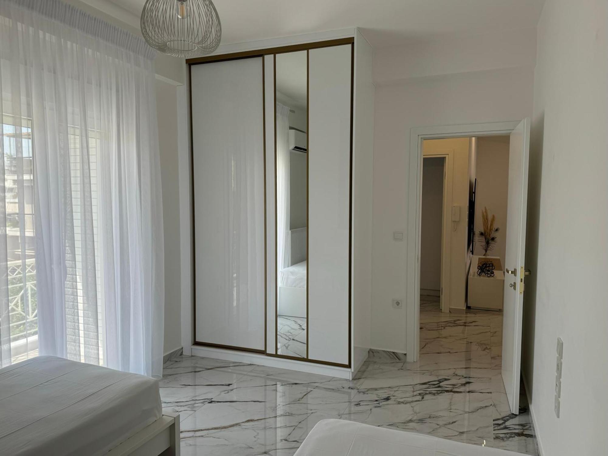 Madi Luxury Stay Patra Εξωτερικό φωτογραφία