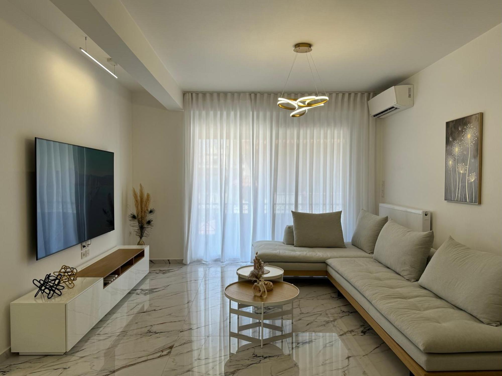 Madi Luxury Stay Patra Εξωτερικό φωτογραφία