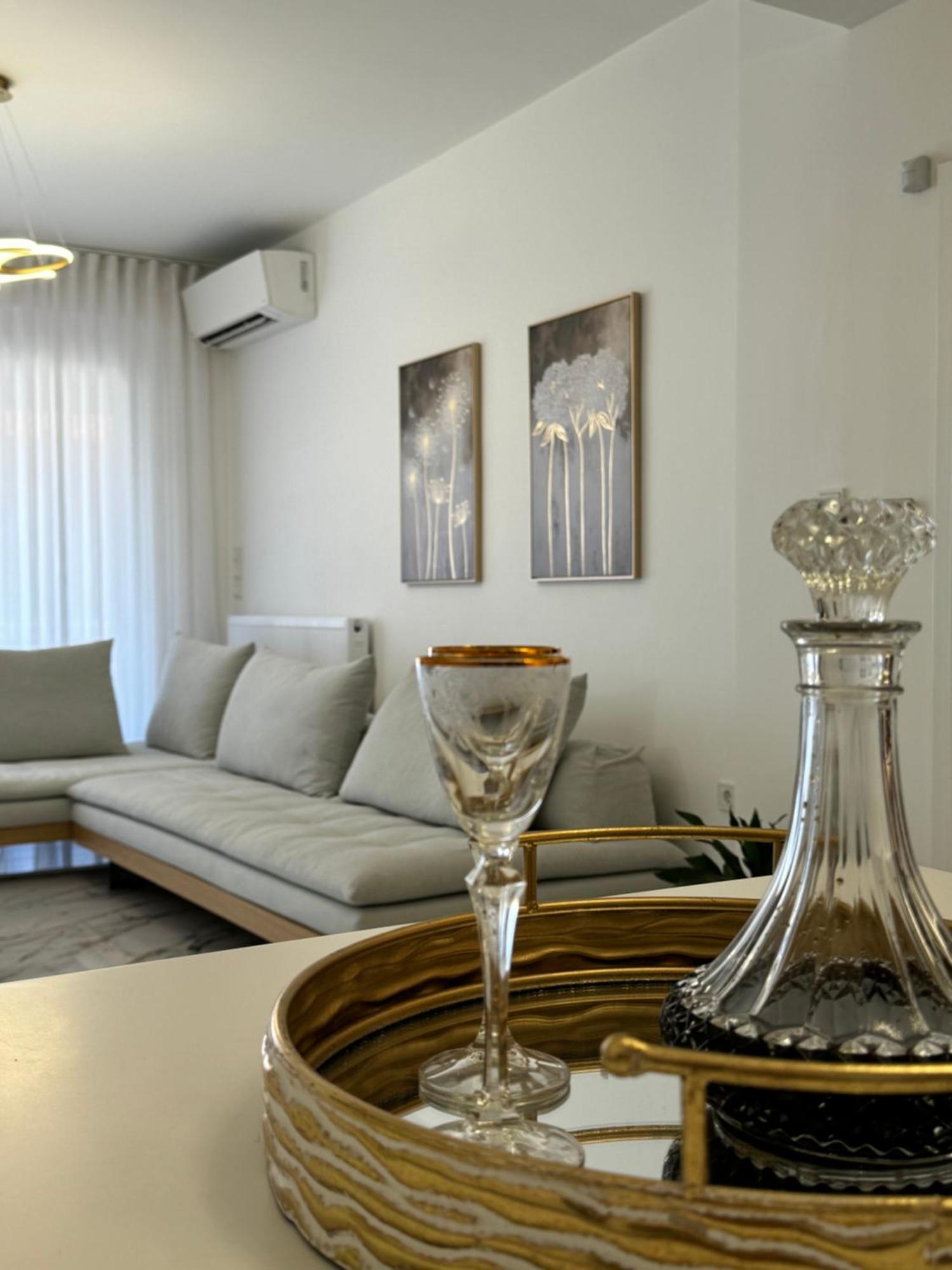 Madi Luxury Stay Patra Εξωτερικό φωτογραφία